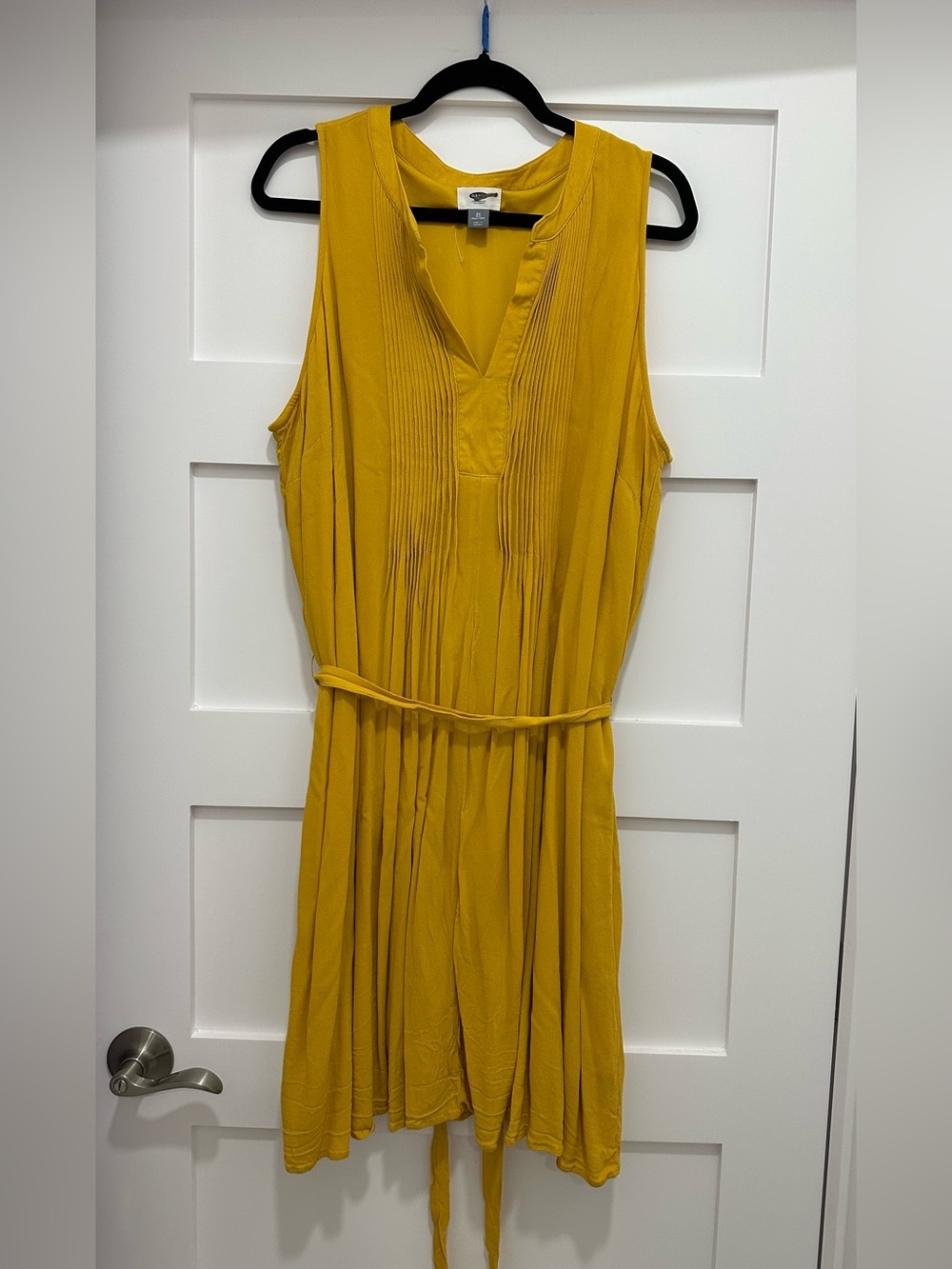 Old navy pleated dress